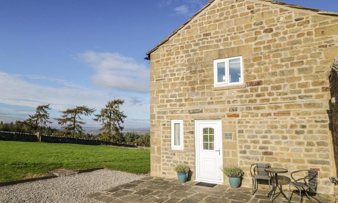 East Witton House | The Granary