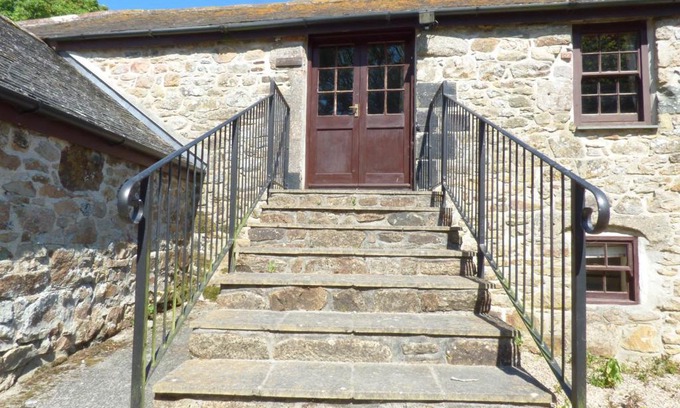 Saint Erth Praze House | The Granary