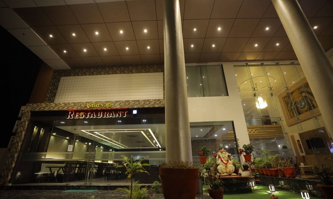 Veraval Hotel | The Grand Astoria Somnath