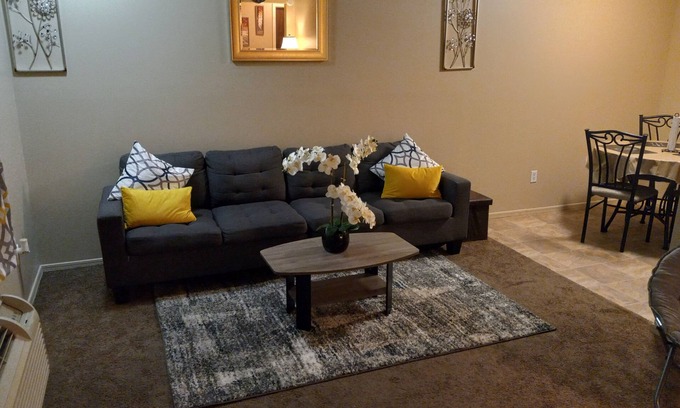 Fayetteville Apartment | The Great Place in Fayetteville, less than a mile to the University of Arkansas.