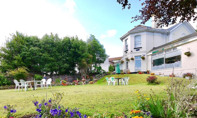 Roundham House | The Great Western B&B