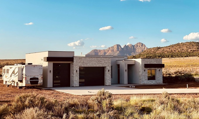 Apple Valley House | The Greater Zion Area