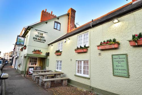 Wellington Hotel | The Green Dragon