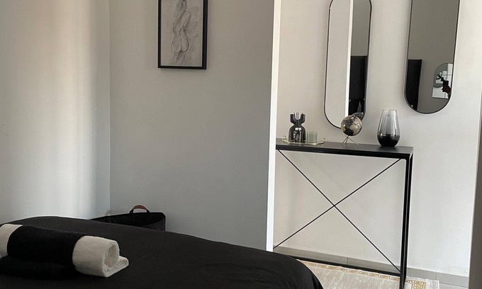 Greater Johannesburg Metropolitan Area Apartment | The Heart of Randburg: Modern, family friendly and be near popular attractionsnn