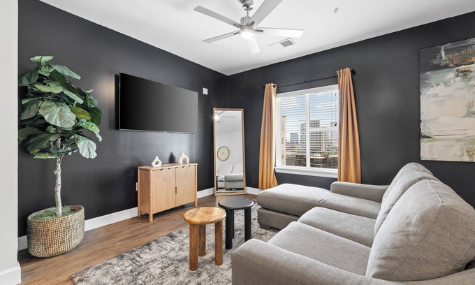 Rutledge Hill Apartment | The Hidden Hills Suite The Gulch