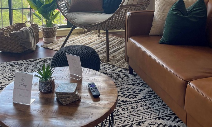 Five Points Apartment | The Hidden Oasis 5 PTS & Mins DWTN Fast Wi-Fi