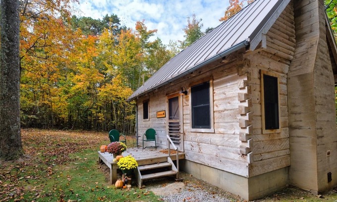 Rockbridge Cabin | The Hideaway Cabin in Hocking Hills (with WiFi)