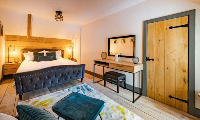 Great Massingham House | The Hideaway