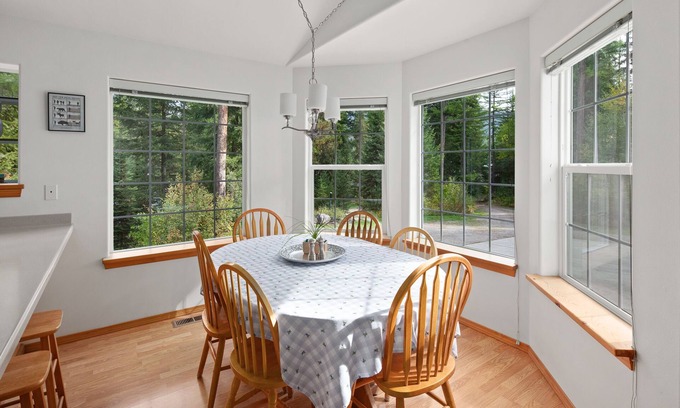 Martin City House | The Hillside House located 8 miles from west entrance to Glacier National Park