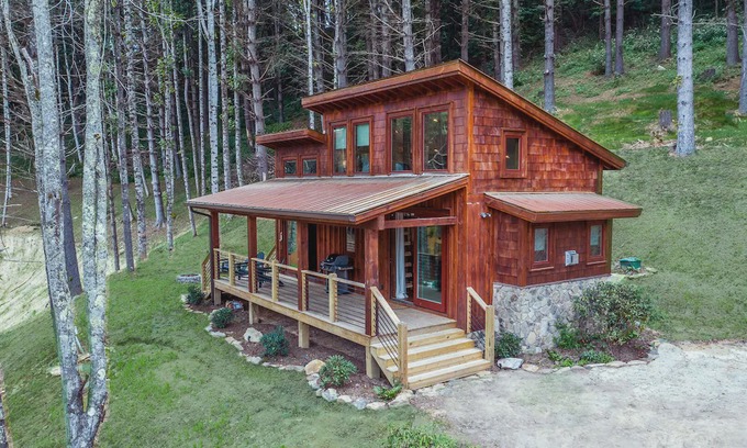 Banner Elk House | The Hilltop Hideout The Lodges at Eagles Nest