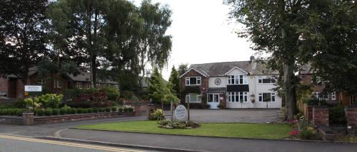 Mobberley Bed & Breakfast | The Hinton Guest House
