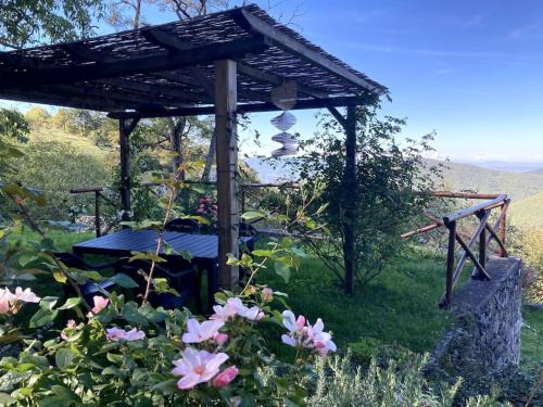 Campello sul Clitunno House | The House in the Castle