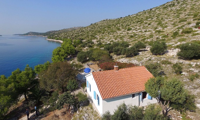 Island Dugi Otok House | The house on the island Sit is surrounded by beautiful nature
