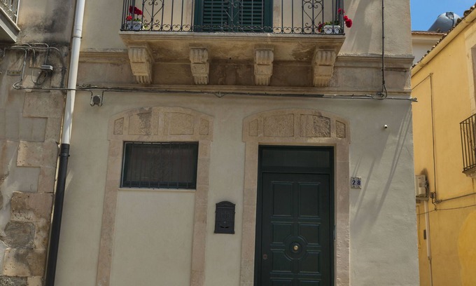 Noto Historic Centre House | The House that Salt historic center Noto