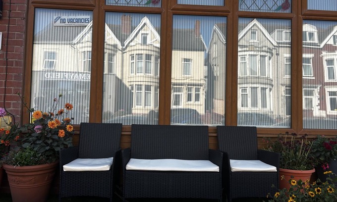 North Shore Hotel | The Inglewood Hotel