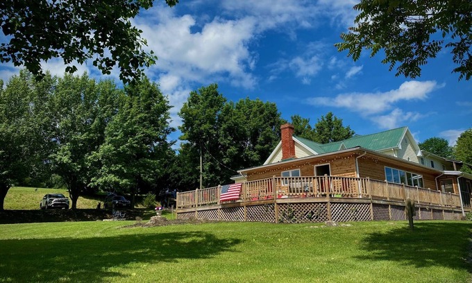 Covington Cabin | The Inn at Cliff View, Getaway to the Mountains of western Virginia