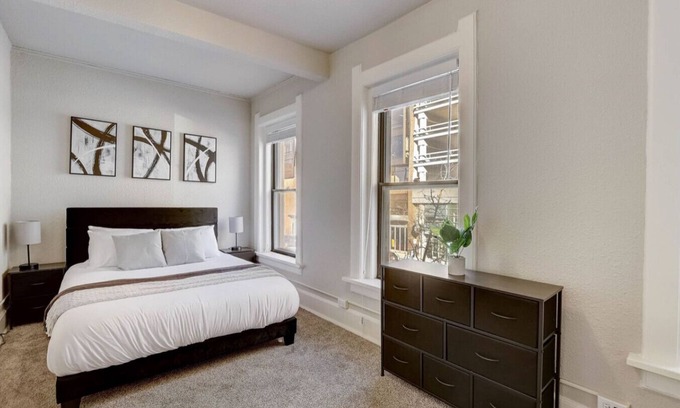 East Town Apartment | The Jefferson House Residence