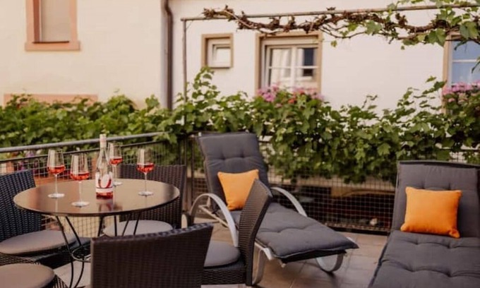 Ediger House | The Jula House 10 people vacation with family and friends