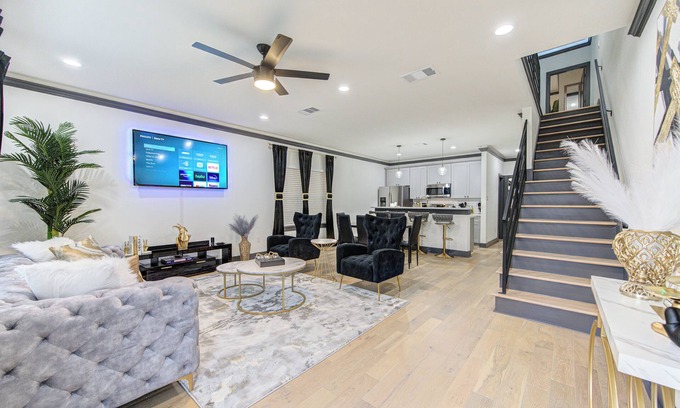 Northside House | The Kashmere Vibe
