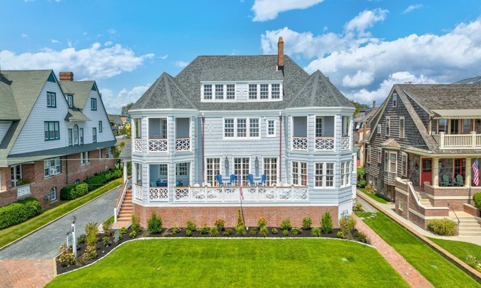 Cape May House | The Kate McCreary House, a stunning oceanfront property!