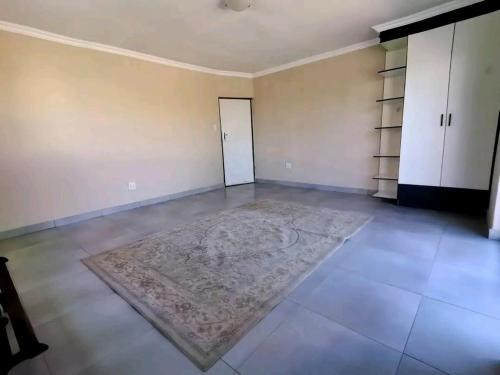 Middelburg Apartment | The king