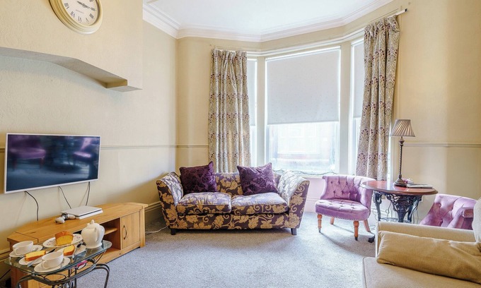 South Shore Cottage | The Kings Landing Spa