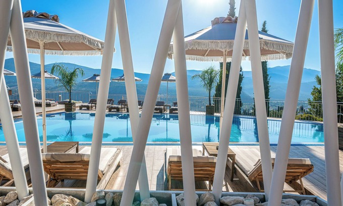 Lassi Hotel | The L Suites & Apartments