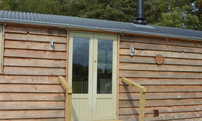 Pickering Cabin | The Lair No Hot Tub 1 pet Onsite Fishing