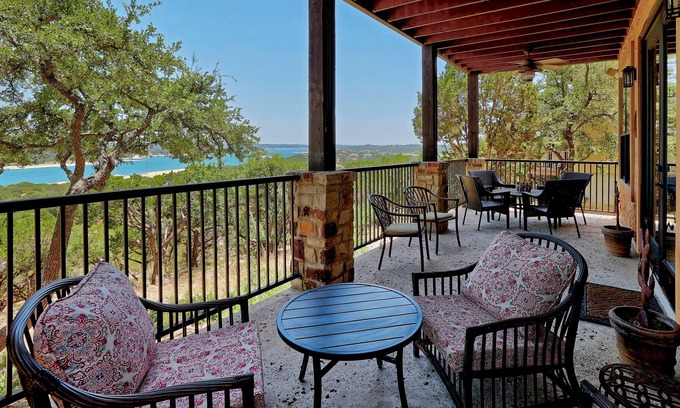 Jonestown House | The Lake Travis Hilltop Hideaway
