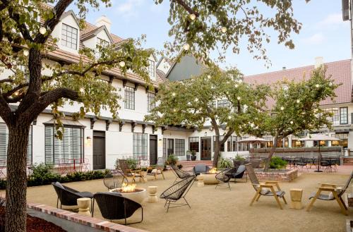 Solvang Hotel | The Landsby