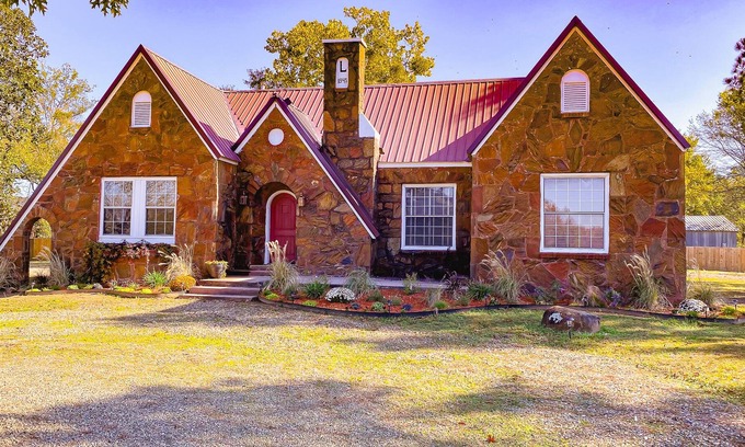 Broken Bow Cottage | The Lane Cottage at Broken Bow