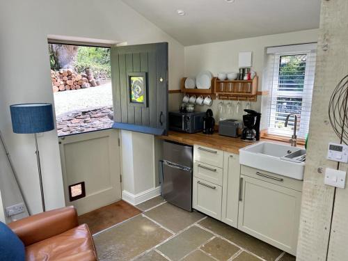 Saint Ann's Chapel Apartment | The Leat at The Old Mill