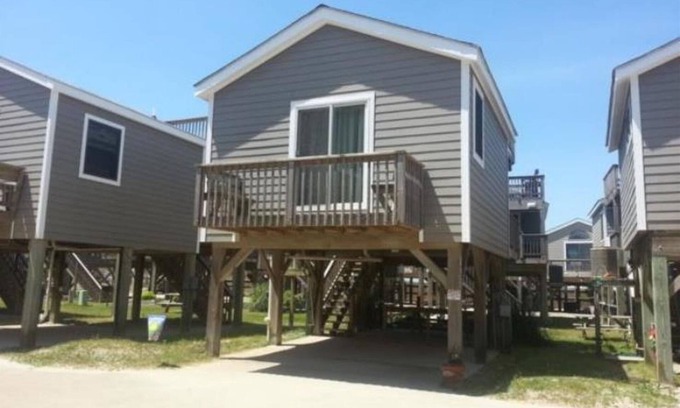 Hatteras Condo | The Lighthouse Cabana just steps away from the Beach!