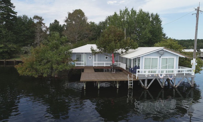 Chatham House | The Lily Pad on Caney Lake!