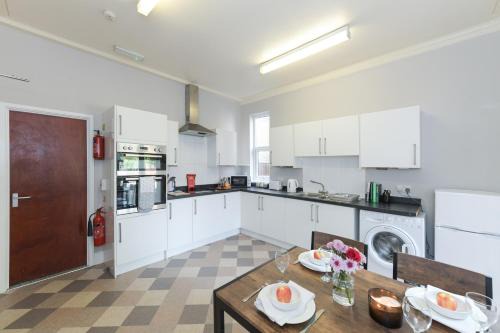 Beeston Apartment | The Linden Grove Apartments
