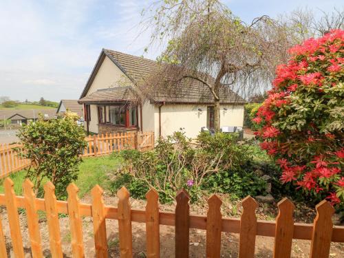 Llangain House | The Little Cwtch