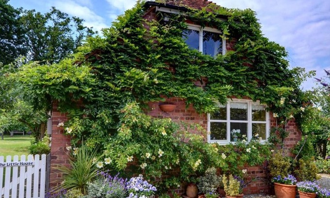 Rolvenden House | The Little House in the beautiful Cranbrook