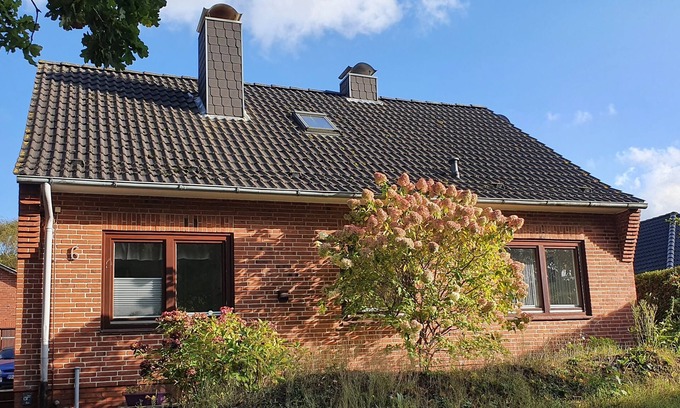 Brandsbek House | The little paradise "Fewo-Inge" - space for up to 6 people, ideal for families