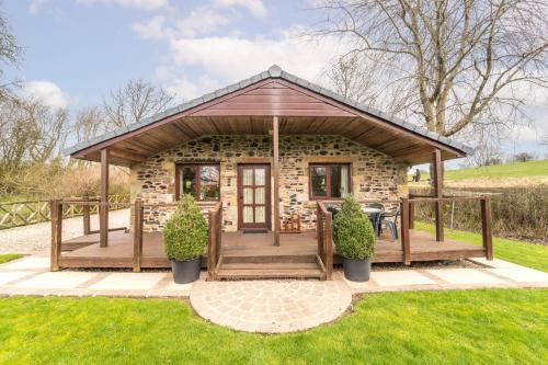 Fence House | The Lodge at Horton Hall Retreat