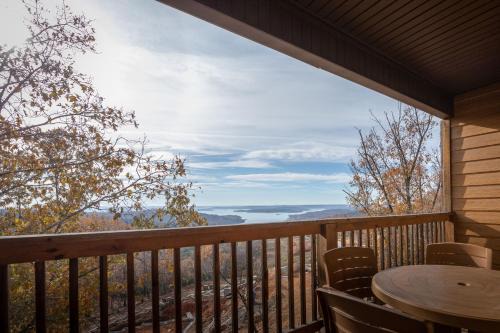 Indian Point Resort | The Lodges at Table Rock
