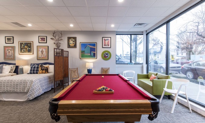 Schnitzelburg House | The Louisville Loft, 12 beds, BRAND NEW, Game Room, EXPO, Downtown, Highlands