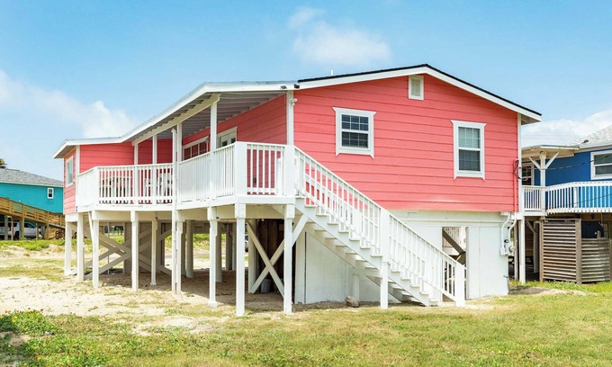 Surfside Beach House | The Mermaid Cove - Steps to Pedestrian Beach