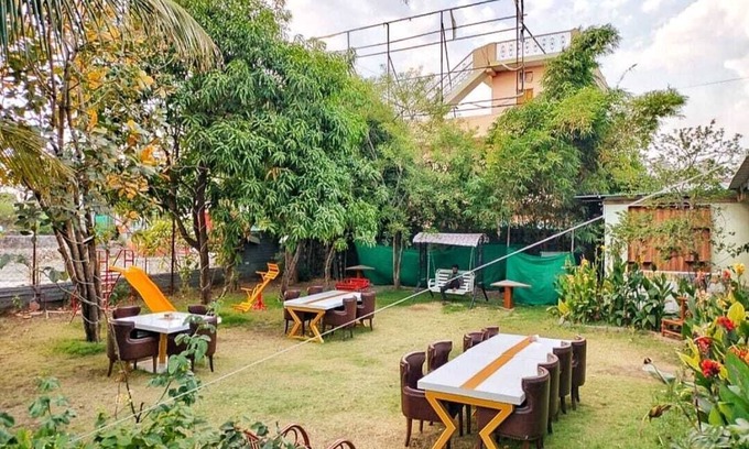 Sanwer Resort | The Moonlight Resort Indore