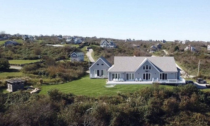 Block Island House | The MyLife House - Spacious newer home w breathtaking ocean views - Central Air
