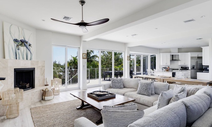Wulfert House | The Narrows- Stunning Bayfront Villa on Captiva