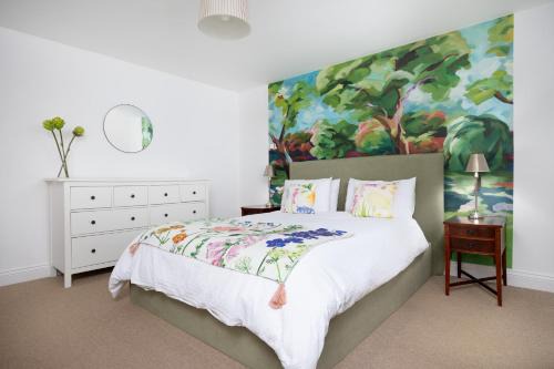 Spalding Apartment | The Nest - countryside apartment in Spalding with outdoor heated pool