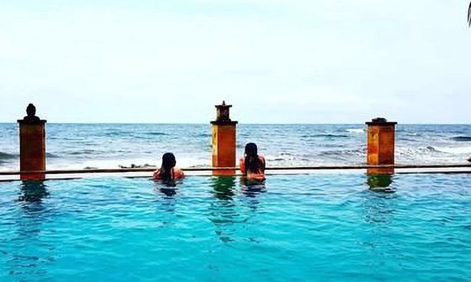 Bukti Villa | The Ning Beach & Villa