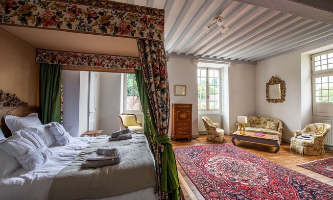 Cambo-les-Bains House | The noble house of Luroa built in 1505.