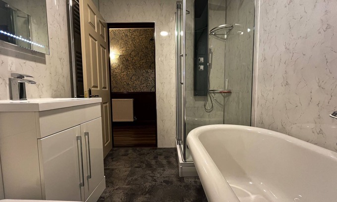 Crieff Apartment | The Nook Crieff - central 2-bed with garden :)