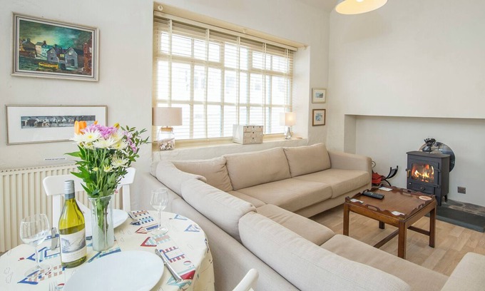 Little Haven Cottage | The Old Butchers Shop, Holiday Cottage Little Haven, Sleeps 2, 1 bedrooms, bathrooms
